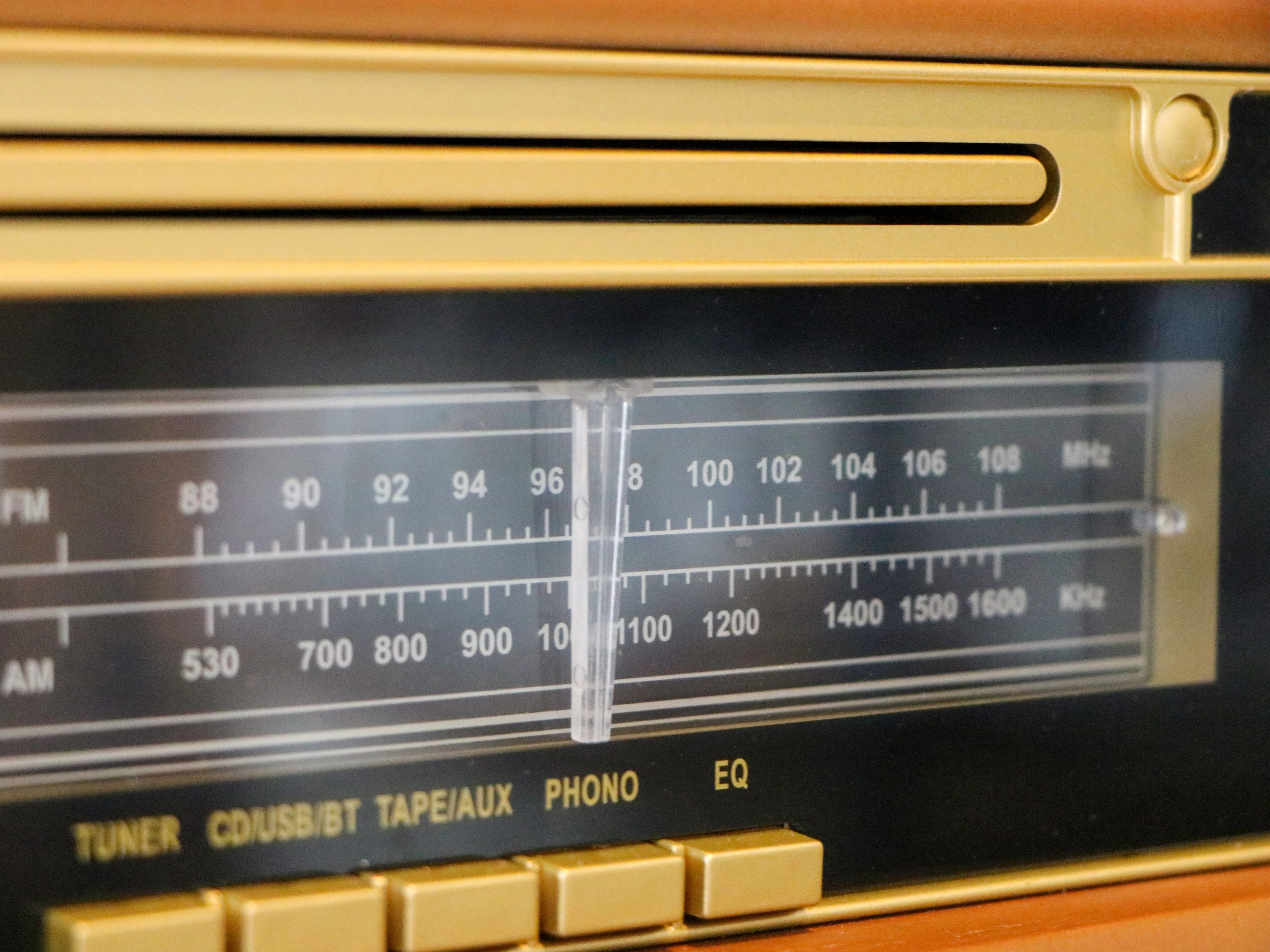 CLASSIC PHONO TCD-2551WD - Houten retro platenspeler met Bluetooth®, AM/FM Radio, USB encoding, CD-speler, Cassettespeler en ingebouwde speakers - Hout - Image 11