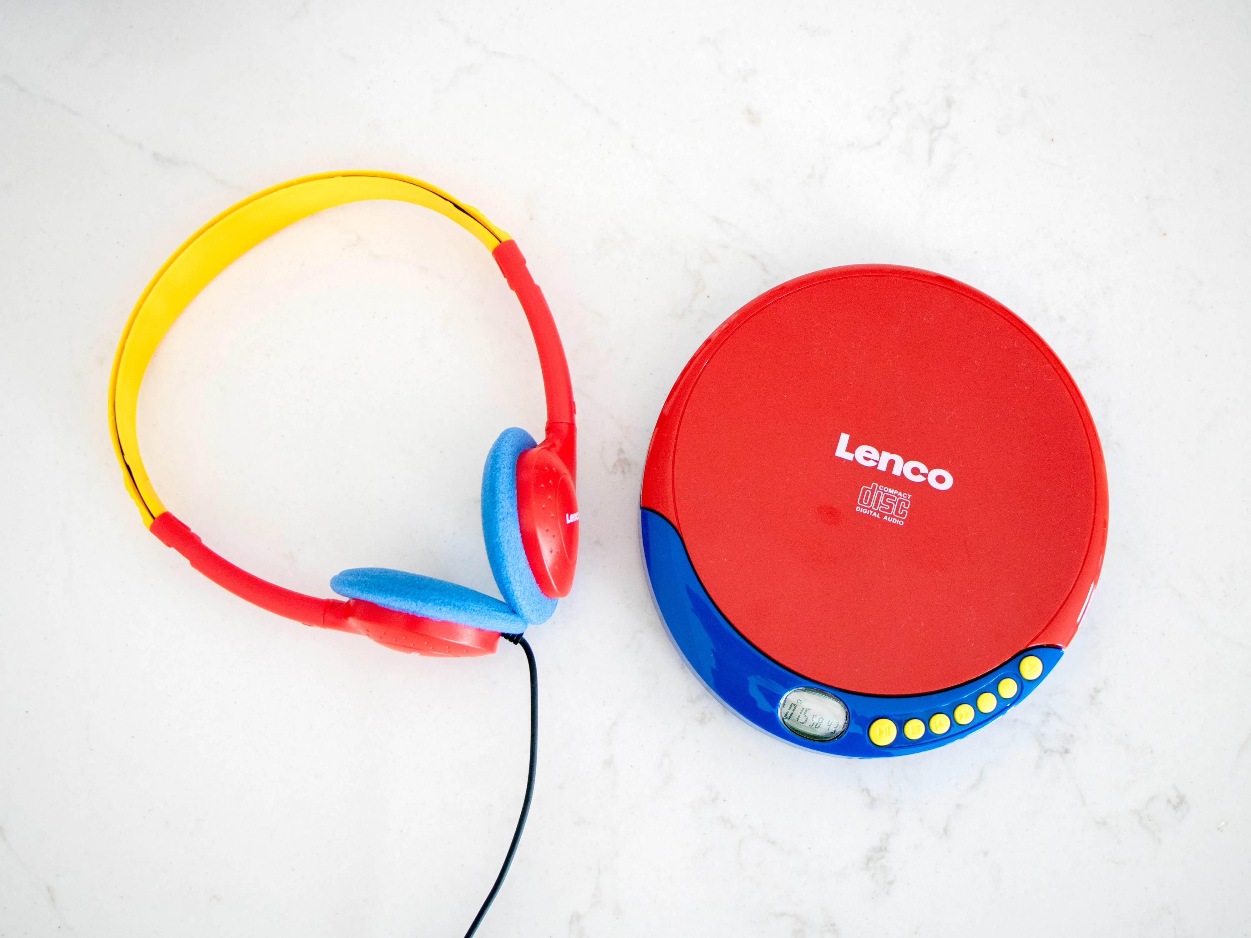 LENCO CD-021KIDS - Draagbare CD speler voor kinderen met hoofdtelefoon, oplaadbare batterijen en ingebouwde geluidsbeperker - Meerkleurig - Image 3