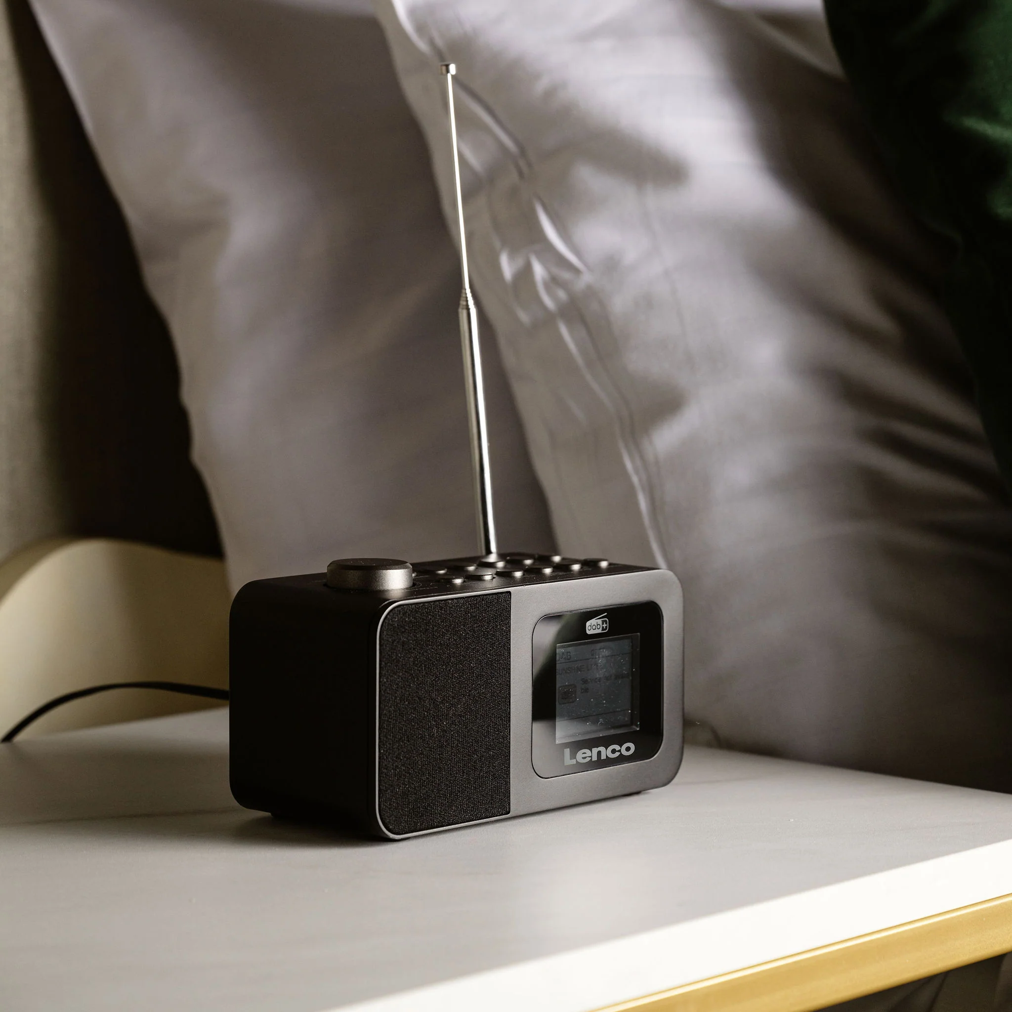 LENCO CR-625BK - DAB+/FM Wekkerradio met kleurendisplay, slaaptimer en dubbel alarm functie - Zwart - Image 9