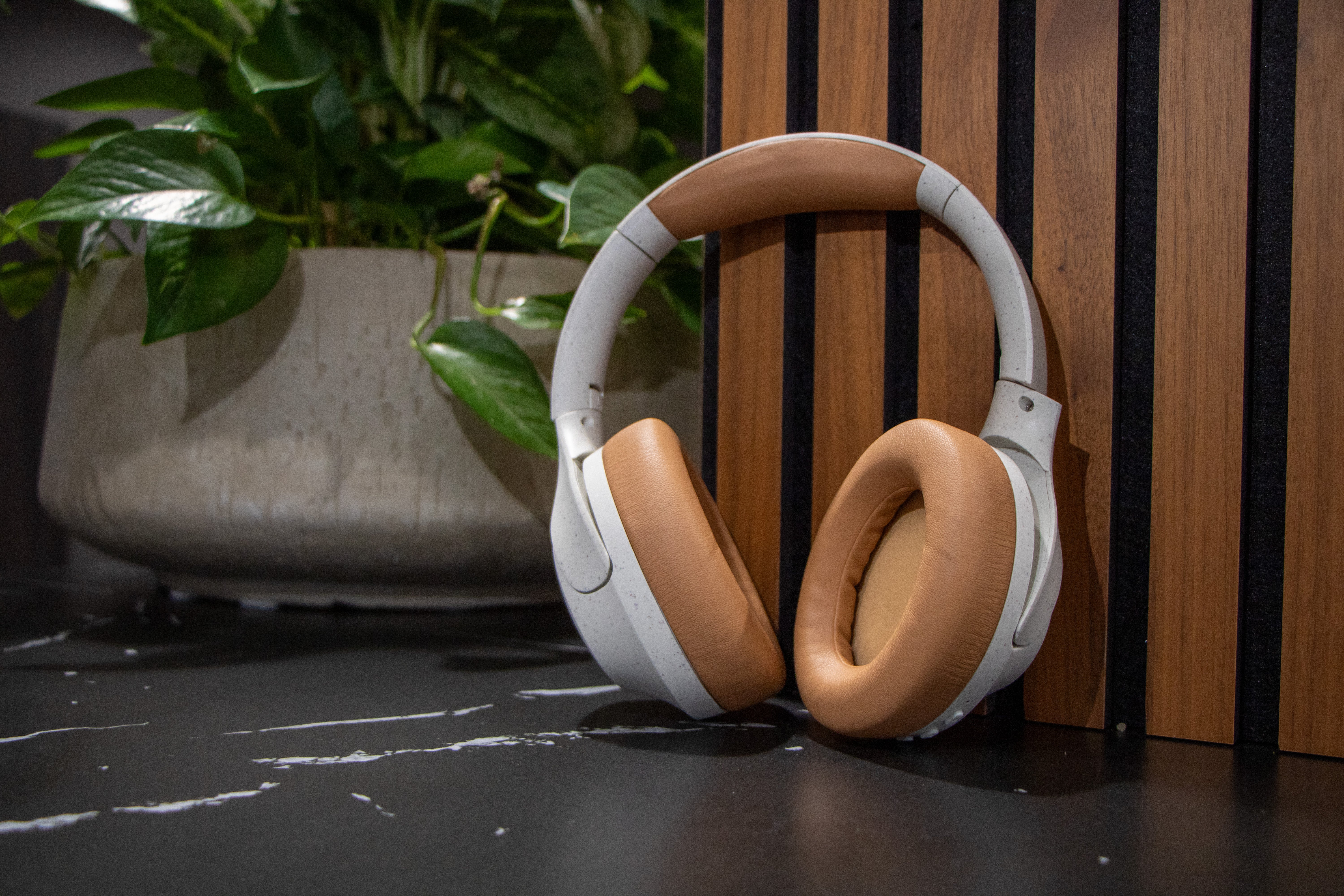 LENCO HPB-830GY - Draadloze Bluetooth® koptelefoon met Active Noise Cancelling en ingebouwde microfoons - Grijs/Wit - Image 14