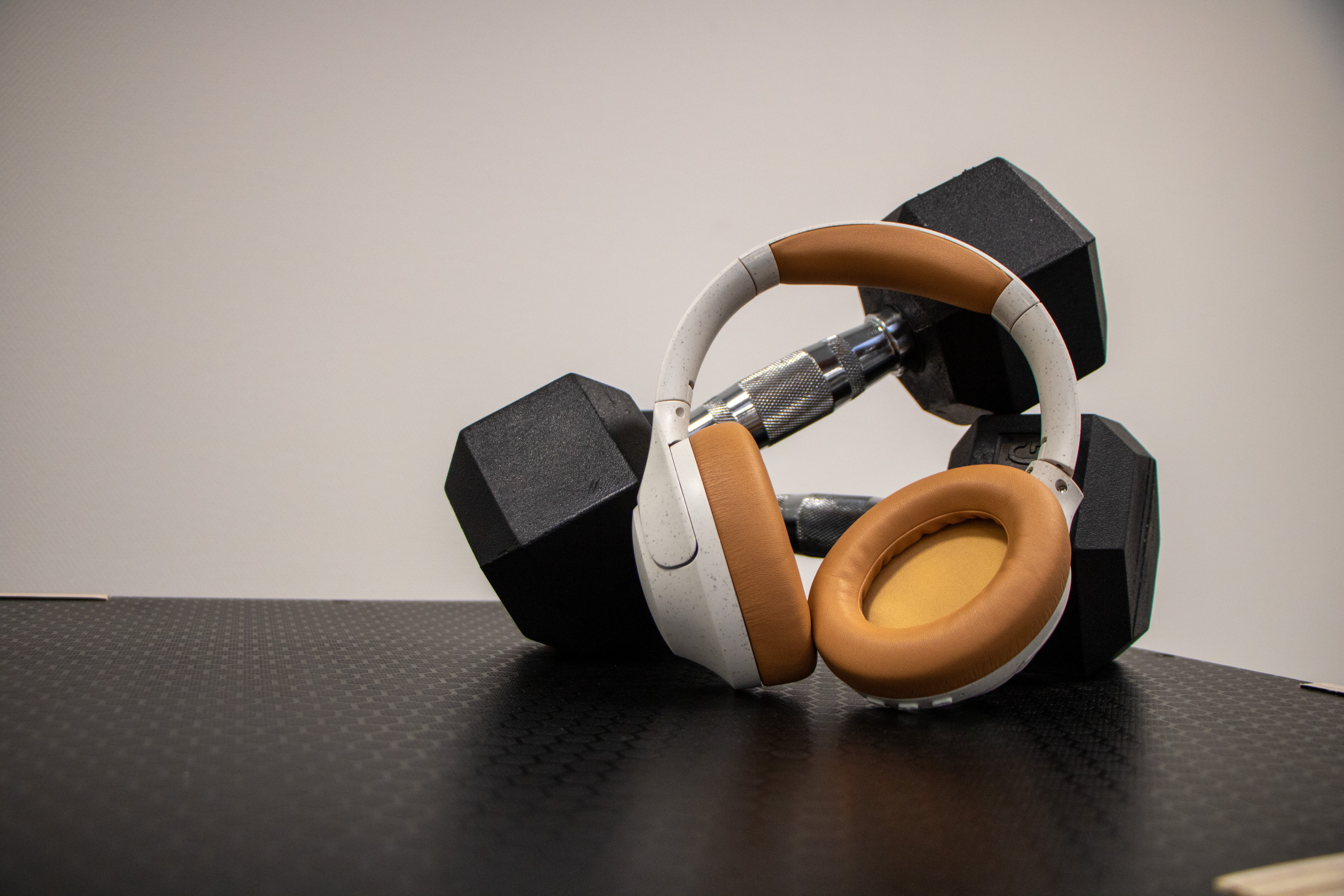 LENCO HPB-830GY - Draadloze Bluetooth® koptelefoon met Active Noise Cancelling en ingebouwde microfoons - Grijs/Wit - Image 22