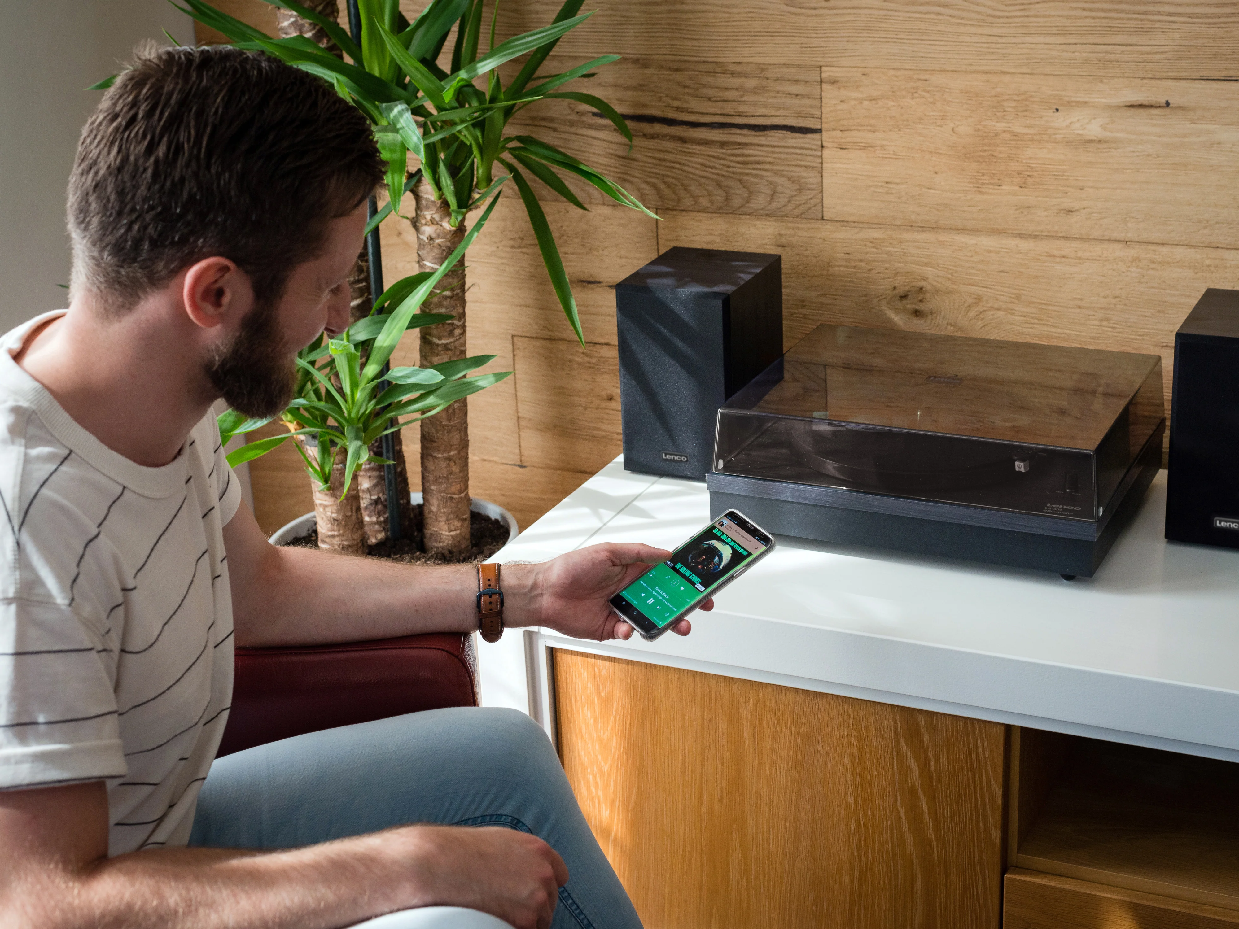 LENCO LS-300BK - Platenspeler met Bluetooth® en twee externe speakers - Zwart - Image 23
