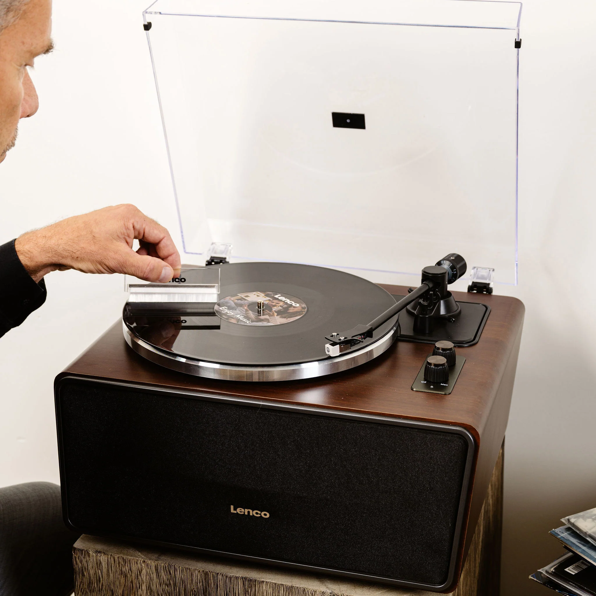 LENCO LS-470WA - Platenspeler met ingebouwde speakers en Bluetooth® - Walnoot - Image 12