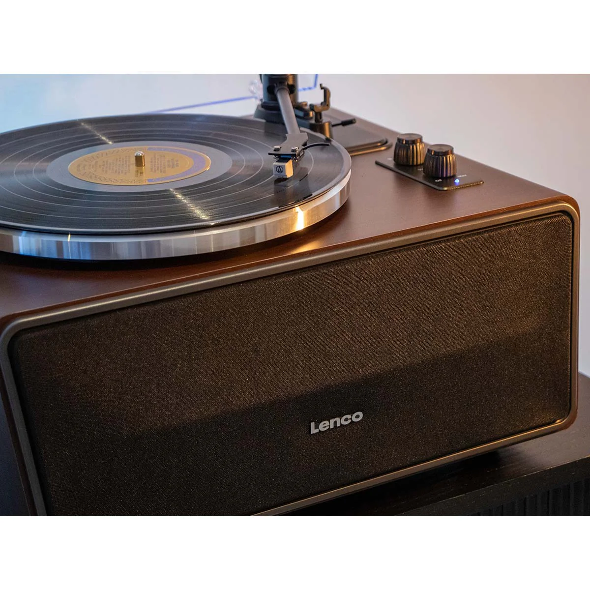 LENCO LS-470WA - Platenspeler met ingebouwde speakers en Bluetooth® - Walnoot - Image 26