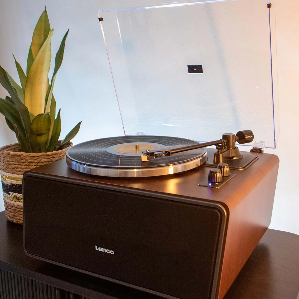 LENCO LS-470WA - Platenspeler met ingebouwde speakers en Bluetooth® - Walnoot - Image 28