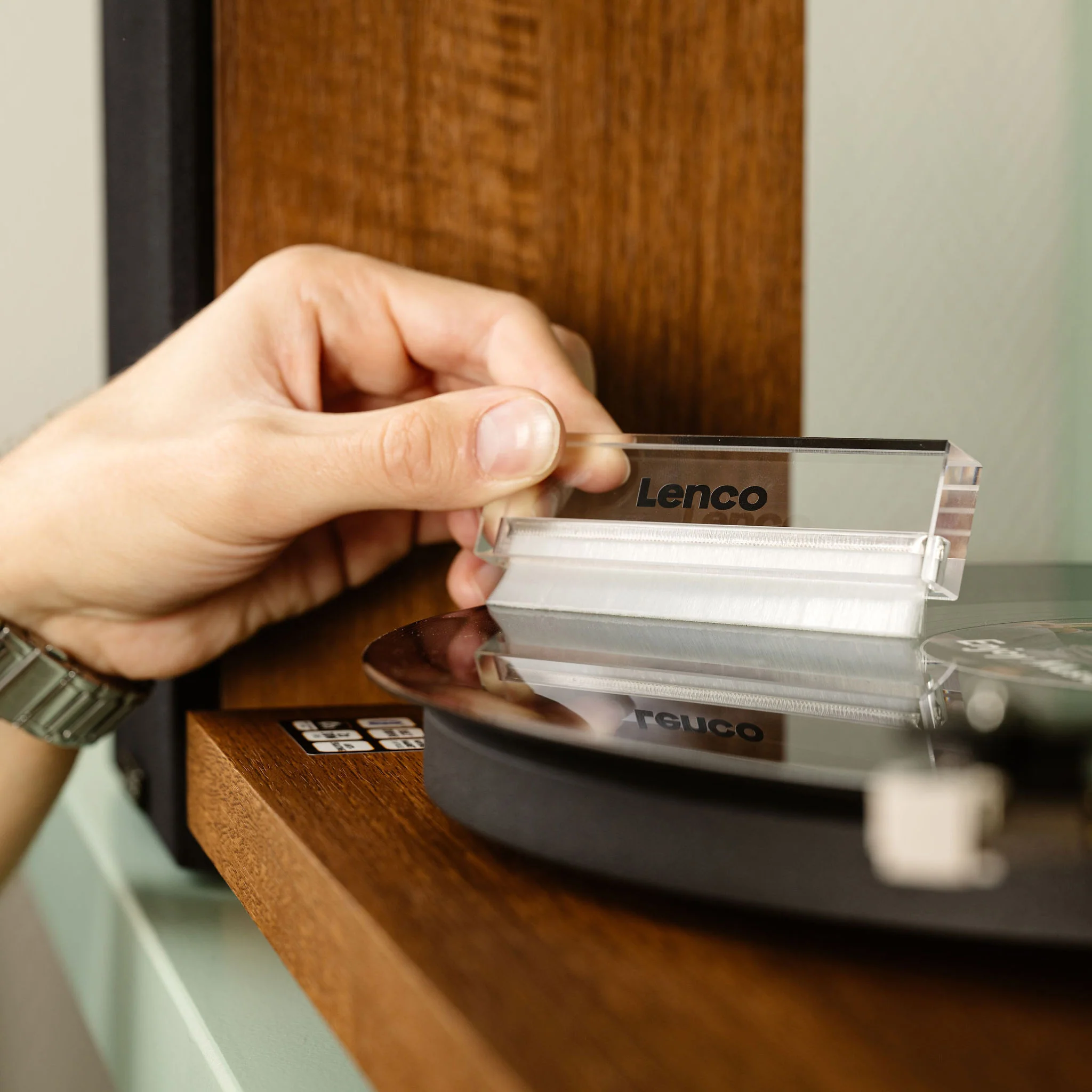 LENCO LS-480WD - Platenspeler met ingebouwde versterker en Bluetooth® plus 2 externe luidsprekers, hout - Image 14