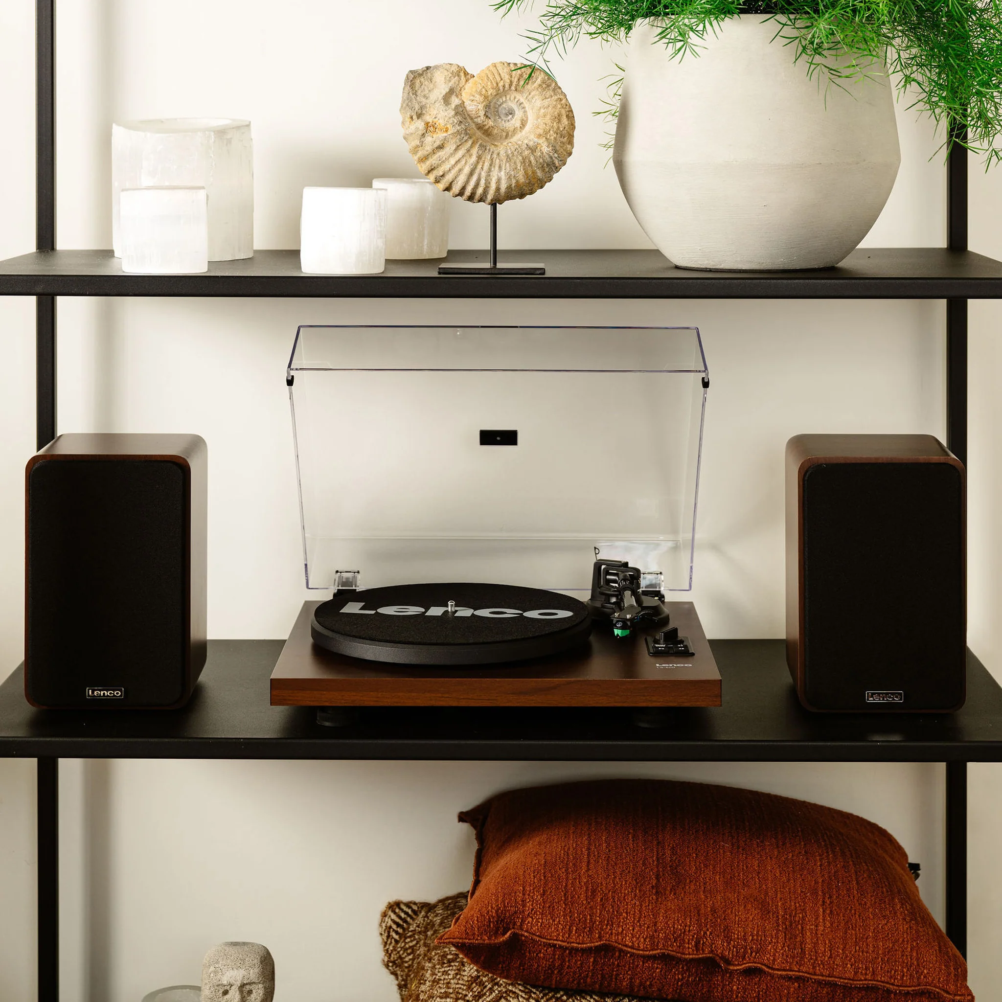 LENCO LS-600WA - Platenspeler met ingebouwde versterker en Bluetooth® plus 2 externe speakers - Walnoot - Image 27
