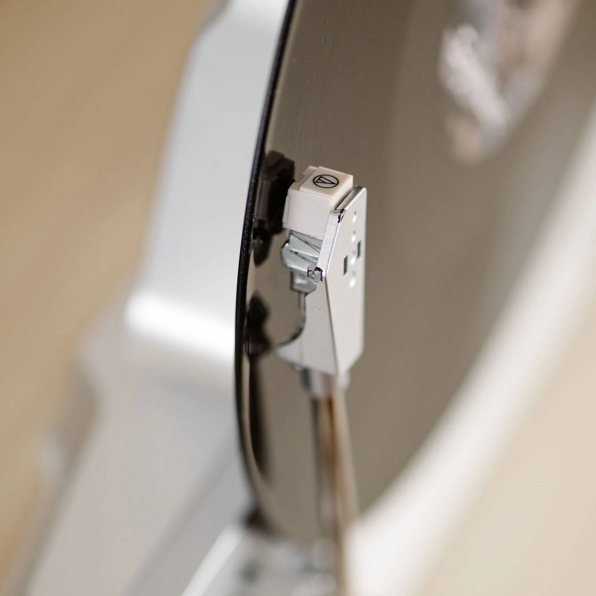 LENCO LSA-071SI - Volautomatische verticale platenspeler met ingebouwde luidsprekers en Bluetooth® - Zilver - Image 20