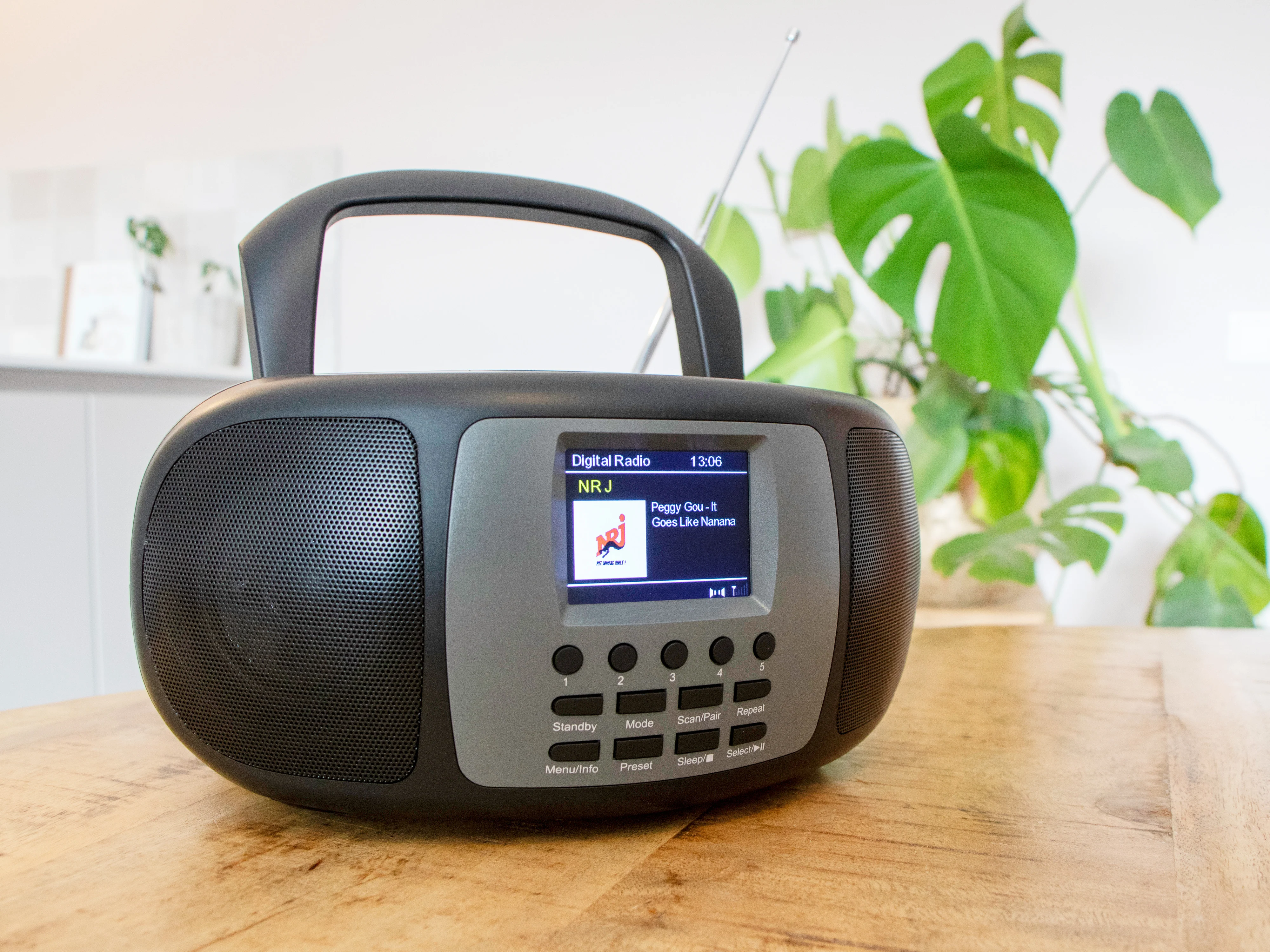 LENCO SCD-860BK - Draagbare DAB+/FM radio met Bluetooth®, CD-speler en groot LCD kleurendisplay - Zwart - Image 25