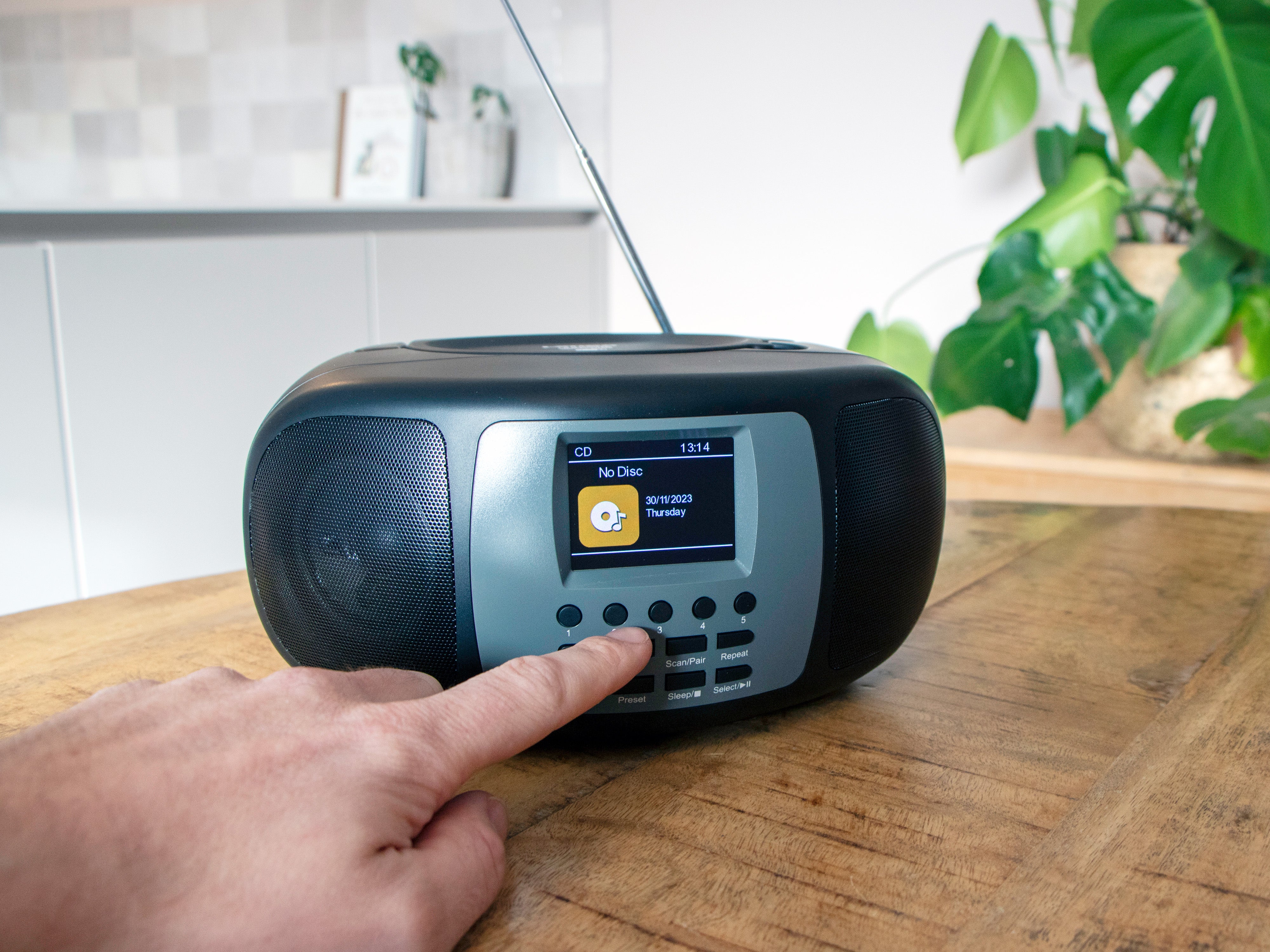 LENCO SCD-860BK - Draagbare DAB+/FM radio met Bluetooth®, CD-speler en groot LCD kleurendisplay - Zwart - Image 28